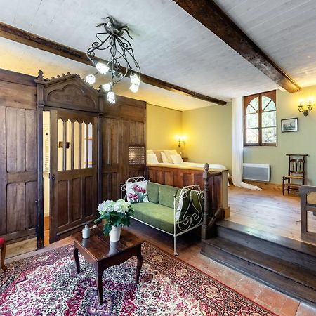 Domaine Le Castelet Bed & Breakfast Castres  Exterior photo
