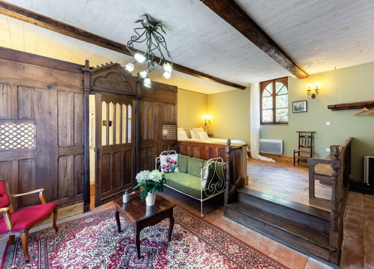 Domaine Le Castelet Bed & Breakfast Castres  Exterior photo