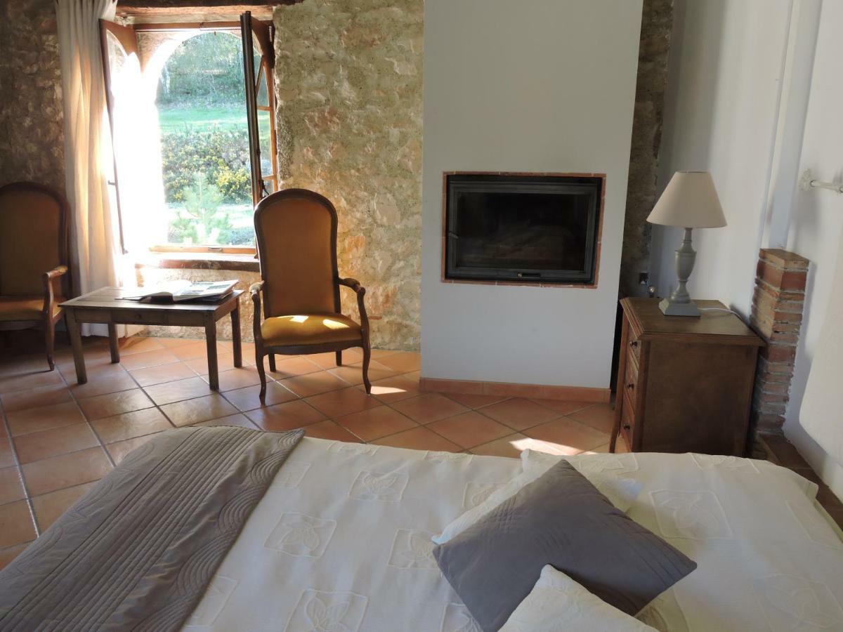 Domaine Le Castelet Bed & Breakfast Castres  Exterior photo